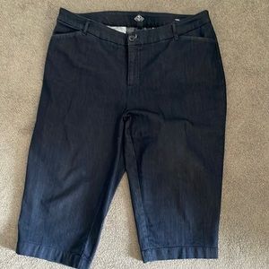 St. John’s Bay Capri Jeans